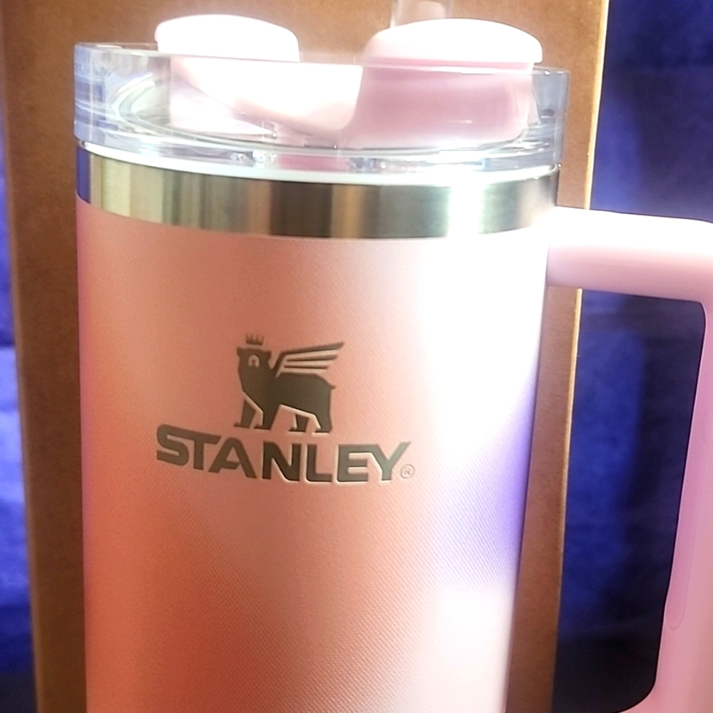 NIB Stanley 30 Oz Rose Petal Quencher H2.0 Tumbler - Picture 3 of 9